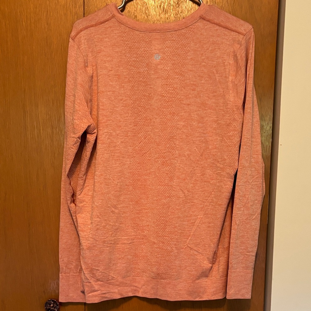 Pink Savannah white Swiftly Relaxed long sleeve